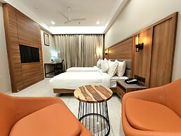 The Sky Imperial Hotel Kailash