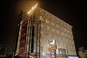 The Sky Imperial Hotel Kailash