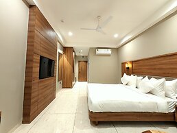 The Sky Imperial Hotel Kailash