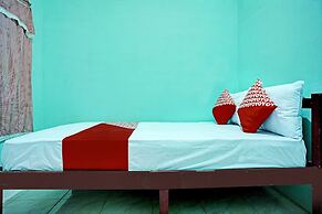 OYO 93298 Barito House