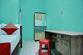 OYO 93298 Barito House