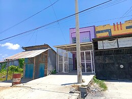 OYO 93299 Homestay Aqsa