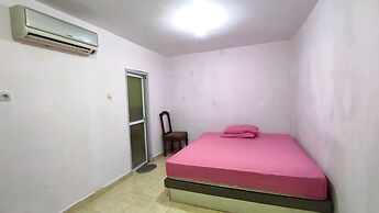 OYO 93299 Homestay Aqsa