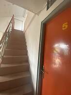 SPOT ON 93312 Homestay OrangeNearNagoya Hill Shopping Mall