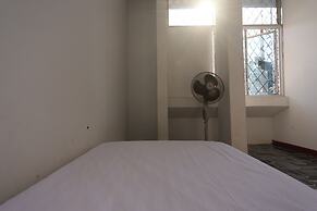 SPOT ON 93312 Homestay OrangeNearNagoya Hill Shopping Mall