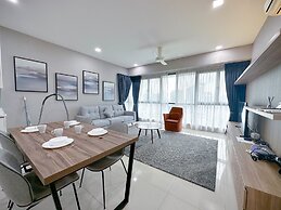 Iskandar Residences By Stayrene