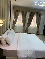 Captivating 3-bed Apartment in Ikeja