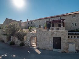 Amfora Family Apartments Rezevici