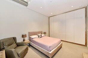 Charming 3-bed House in London