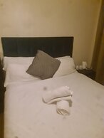 Remarkable 1-bed Apartment in Romford