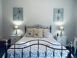 Stunning 3-bed Cottage, 15mins From Newcastle