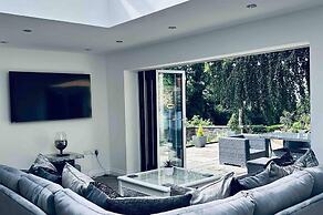 Stunning 3-bed Cottage, 15mins From Newcastle