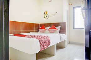 OYO 90322 Joy Homestay Near Bella Terra Lifestyle Center