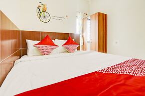 OYO 90322 Joy Homestay Near Bella Terra Lifestyle Center