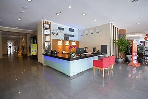 LORIN SYARIAH HOTEL SENTUL