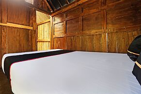 Capital O 93238 Lembah Mbalong Resort