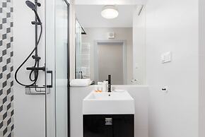 Studio With Parking & Gym by Renters