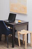 Studio With Parking & Gym by Renters