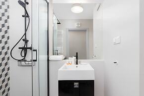 Studio With Parking & Gym by Renters