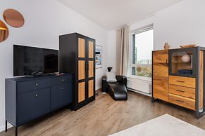Studio With Parking & Gym by Renters