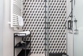 Studio With Parking & Gym by Renters