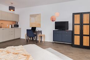 Studio With Parking & Gym by Renters