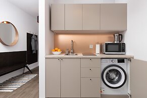 Studio With Parking & Gym by Renters