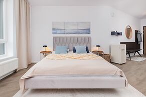 Studio With Parking & Gym by Renters