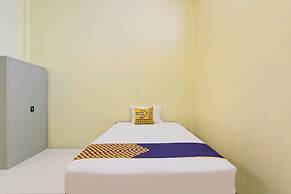 SPOT ON 93245 Guest House Mulia Dua Syariah