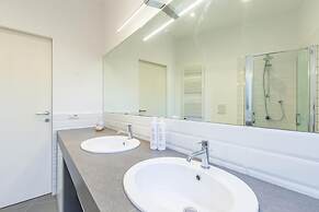 Piazza Amedeo Stylish Apartment by Wonderful Italy