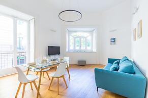 Piazza Amedeo Stylish Apartment by Wonderful Italy