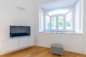 Piazza Amedeo Stylish Apartment by Wonderful Italy