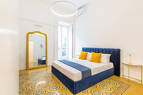 Piazza Amedeo Stylish Apartment by Wonderful Italy