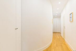 Piazza Amedeo Stylish Apartment by Wonderful Italy