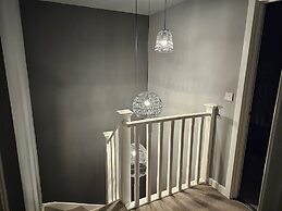 Charming 1-bed Apartment in Newark