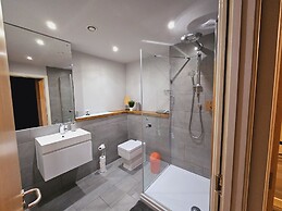 Charming 1-bed Apartment in Newark