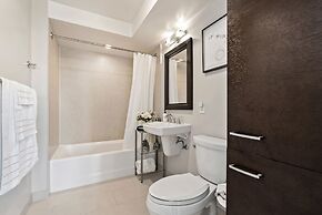 Allure Waikiki 2 Bedroom Condo by RedAwning