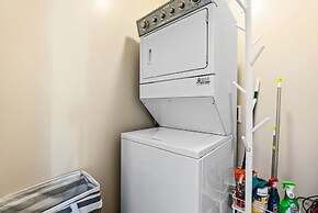 Allure Waikiki 2 Bedroom Condo by RedAwning