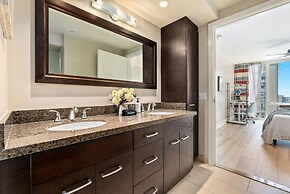 Allure Waikiki 2 Bedroom Condo by RedAwning