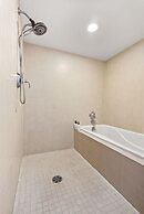 Allure Waikiki 2 Bedroom Condo by RedAwning