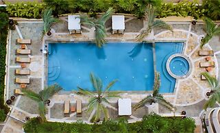 Allure Waikiki 2 Bedroom Condo by RedAwning