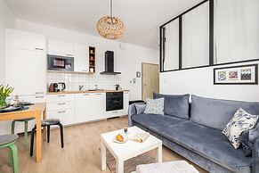 Szprotka Apartment by Renters