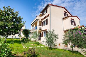 Apartments Bungavilia