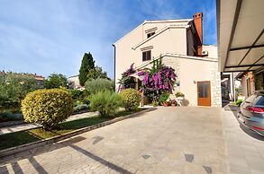 Apartments Bungavilia