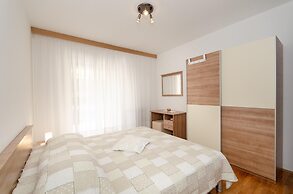 Apartments Bungavilia