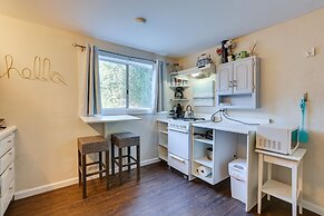 5 Mi to Dtwn: Pet-friendly Phoenix Studio w/ Yard