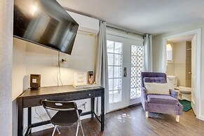 5 Mi to Dtwn: Pet-friendly Phoenix Studio w/ Yard