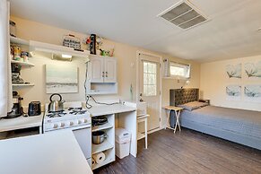 5 Mi to Dtwn: Pet-friendly Phoenix Studio w/ Yard