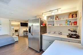5 Mi to Dtwn: Pet-friendly Phoenix Studio w/ Yard