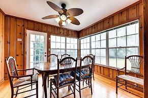 Jacksonville Vacation Home w/ Trout River Access